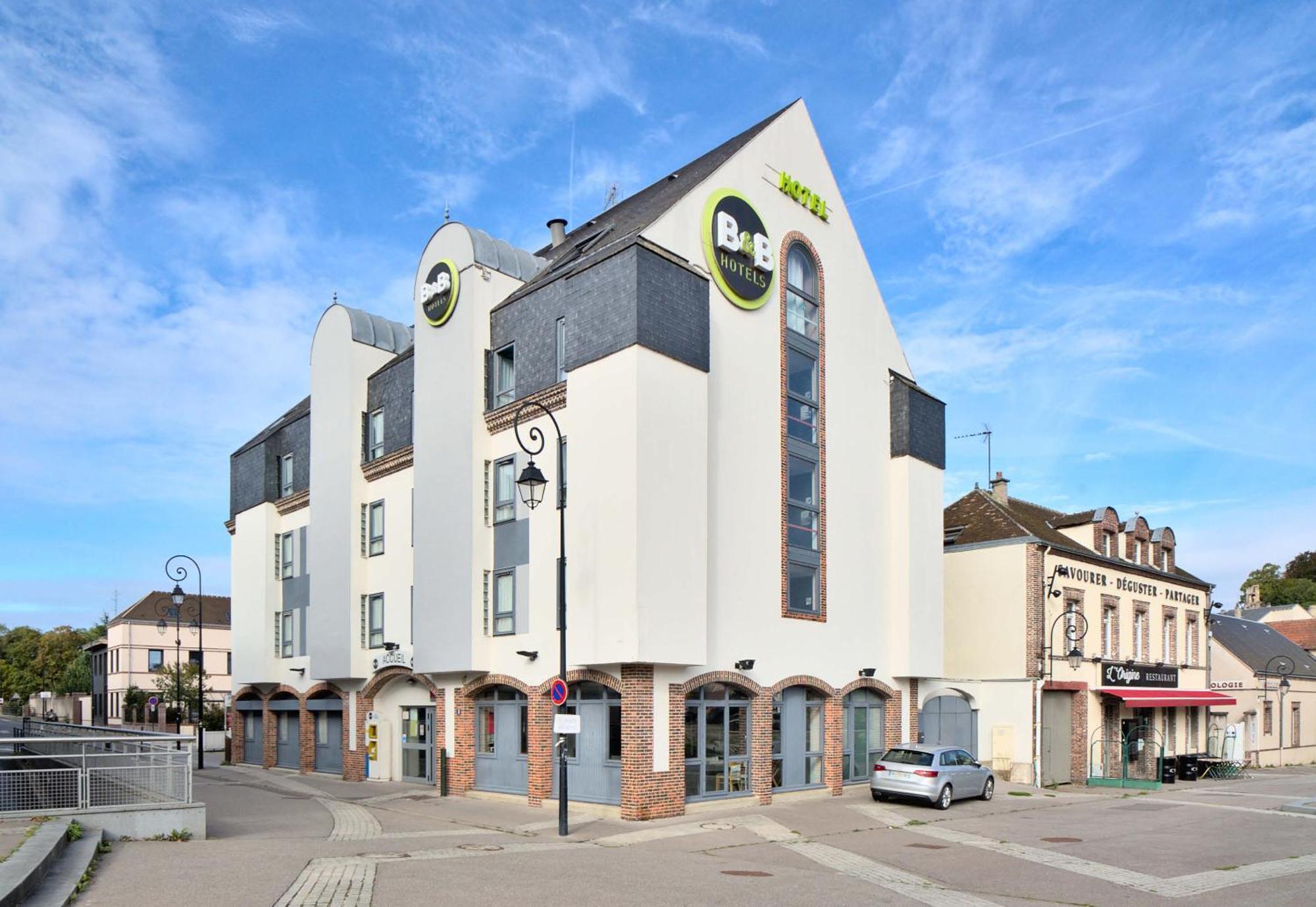 B&B Hotel Dreux Centre Buitenkant foto